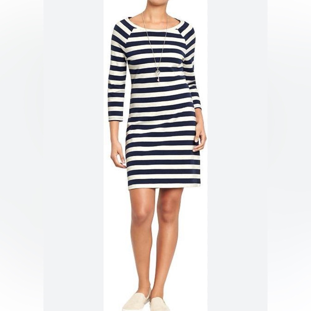 Old Navy Dress. Size X-Large. Navy and cream color.